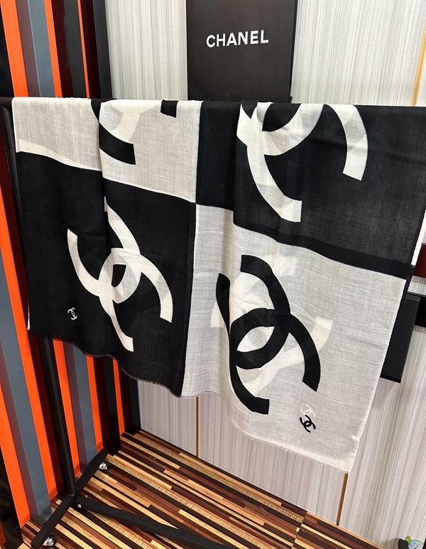 ブランドマフラー着用イメージ